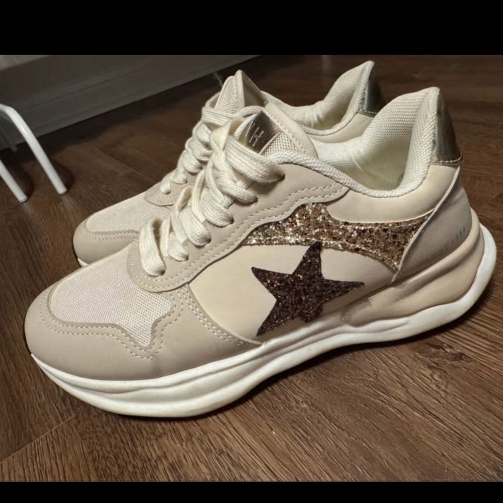 Vintage Havana’s Cream and Gold Women's Sneakers